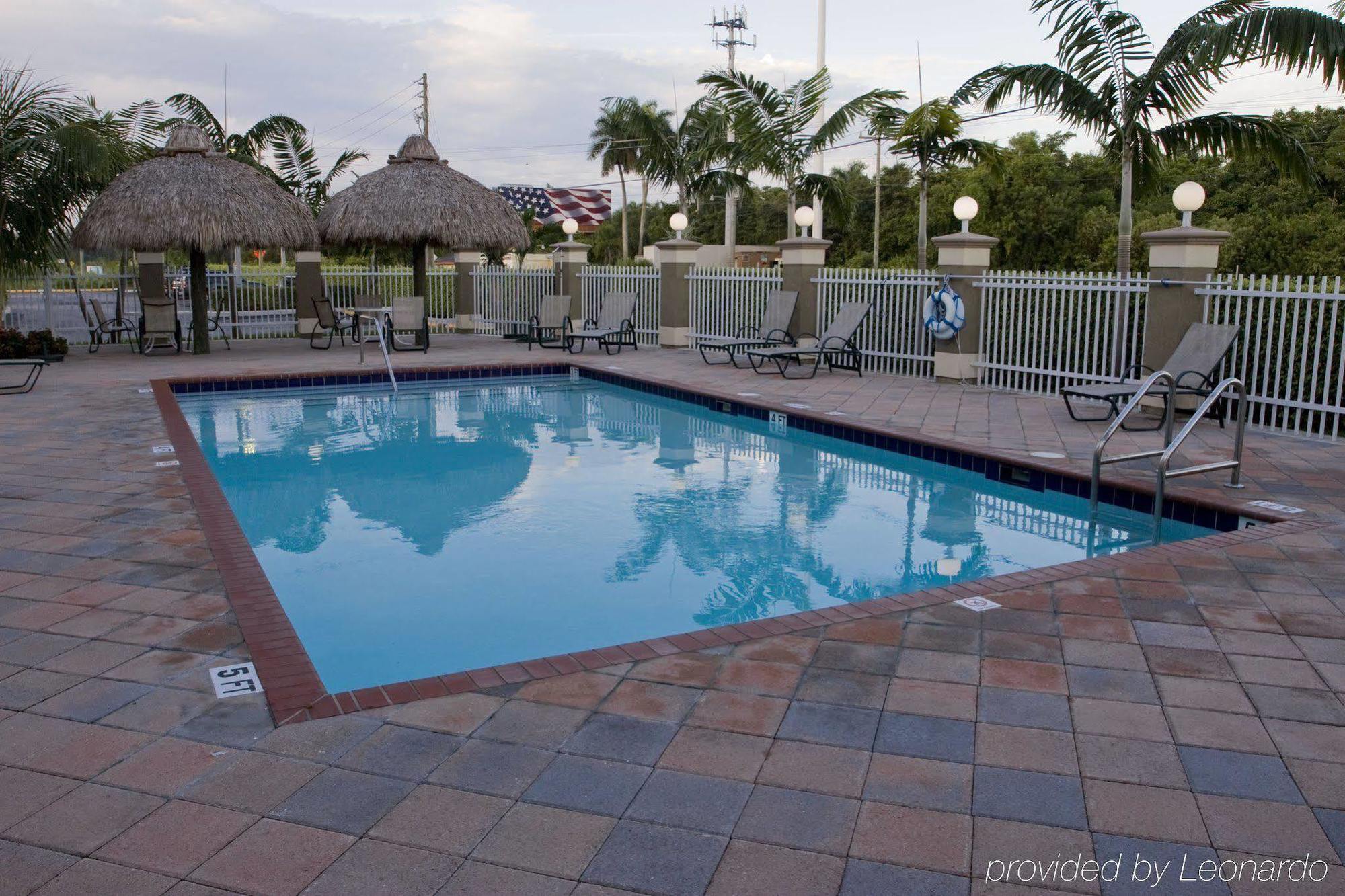 Holiday Inn Express & Suites Florida City-Gateway To Keys By Ihg Eksteriør bilde