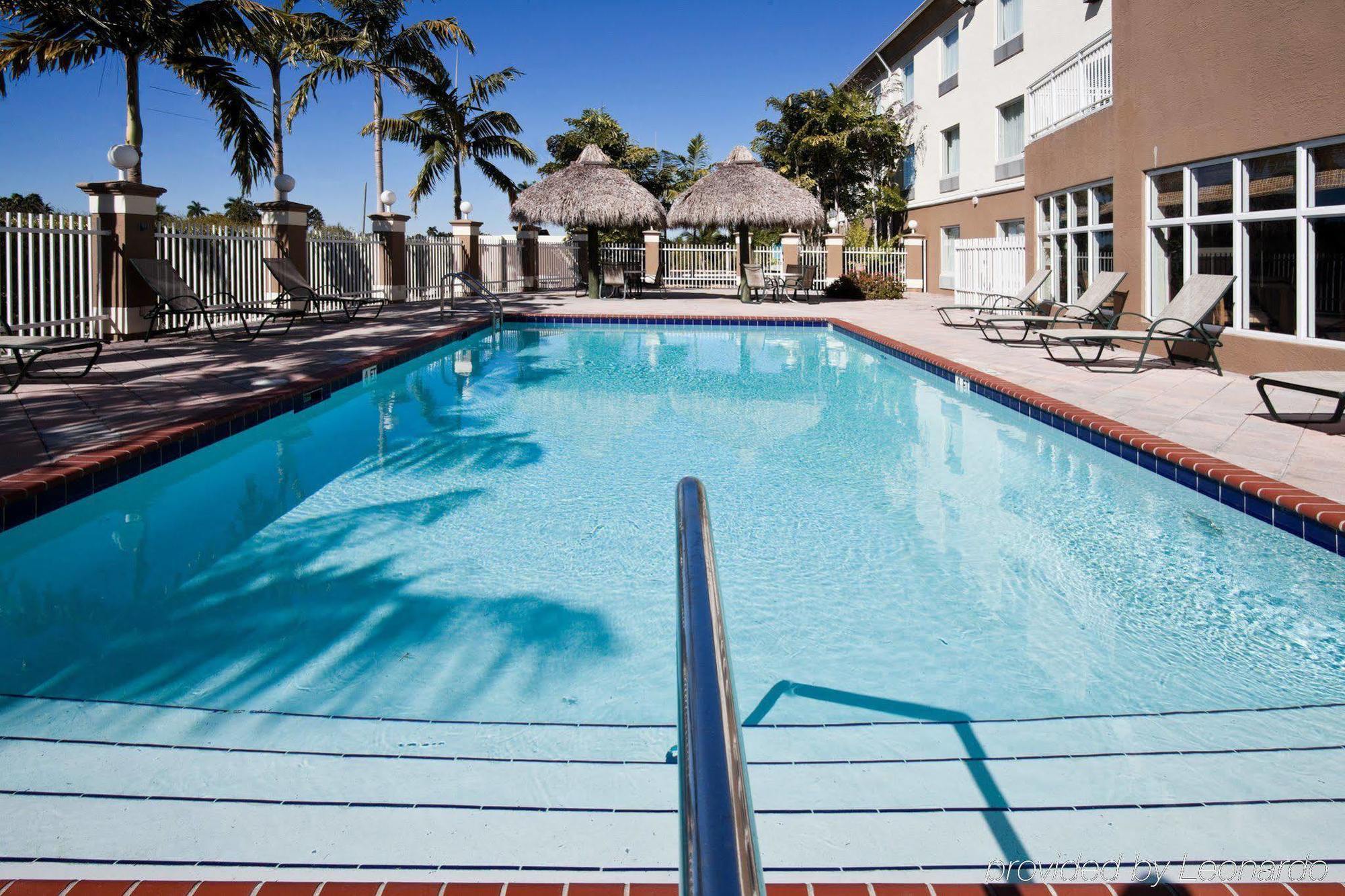 Holiday Inn Express & Suites Florida City-Gateway To Keys By Ihg Eksteriør bilde